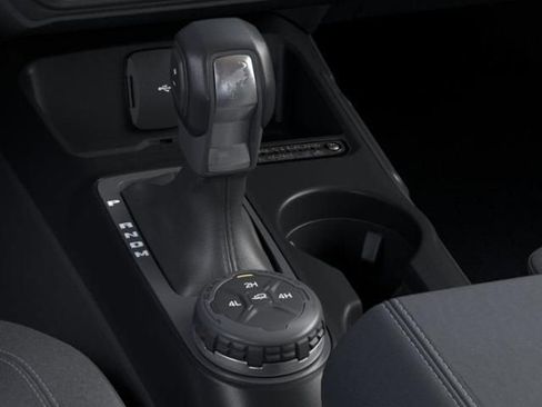 New 2025 Ford Bronco Outer Banks image 17