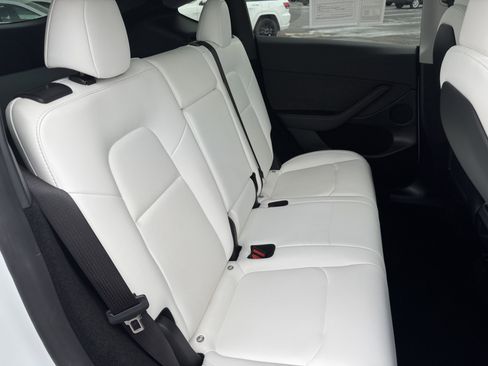 Used 2024 Tesla Model Y Long Range image 20