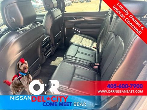 Used 2024 Jeep Wagoneer Series II w/ Flexible Seating Group AWD/4WD image 11