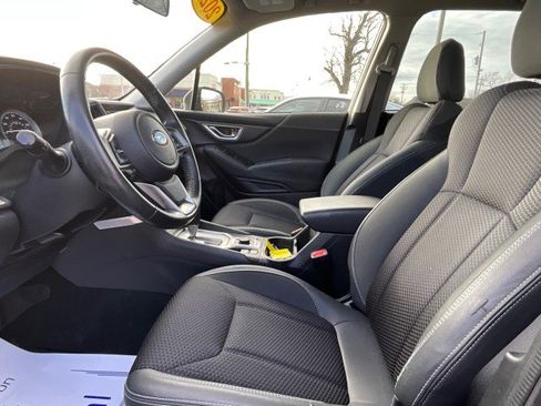 Used 2022 Subaru Forester Premium image 27