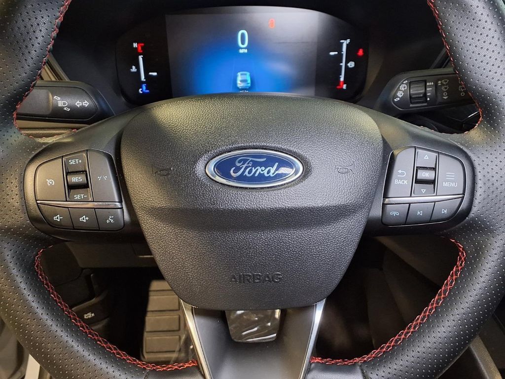 Used 2025 Ford Escape ST-Line FWD image 11