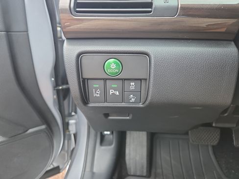 Used 2017 Honda Accord Touring image 31
