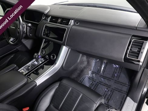 Used 2018 Land Rover Range Rover Sport HSE Dynamic image 32
