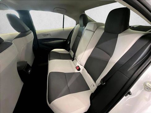 Used 2024 Toyota Corolla LE FWD image 28