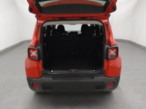 Used 2020 Jeep Renegade Sport w/ Sport Appearance Group FWD image 29
