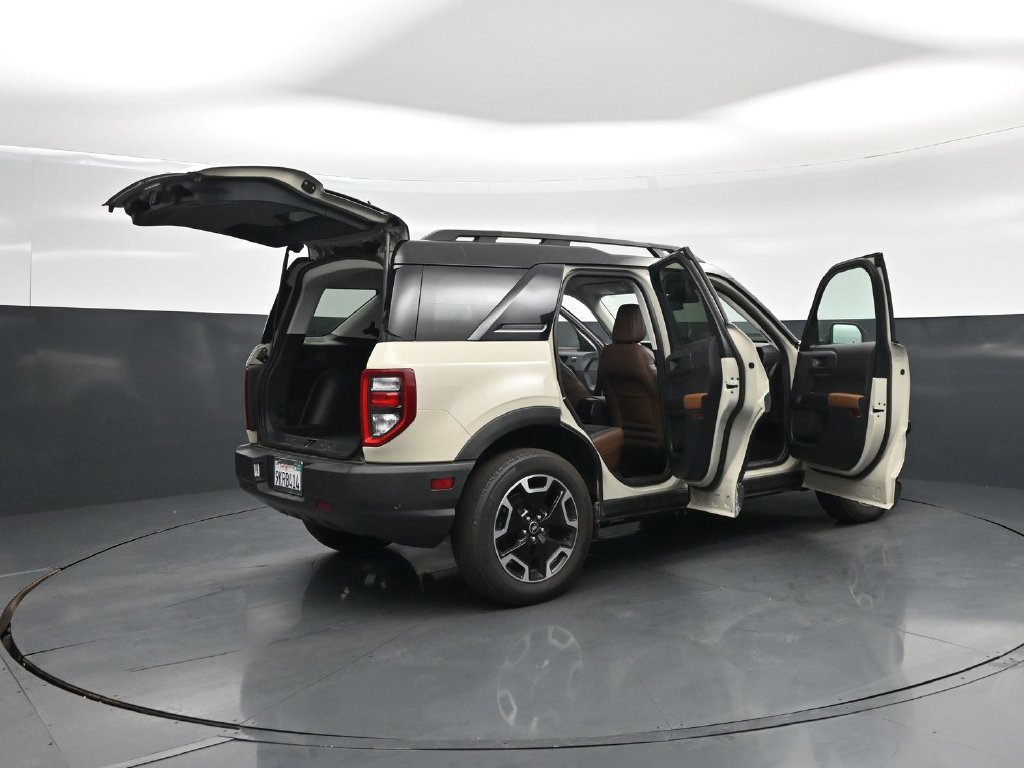 Certified 2024 Ford Bronco Sport Outer Banks AWD/4WD image 5