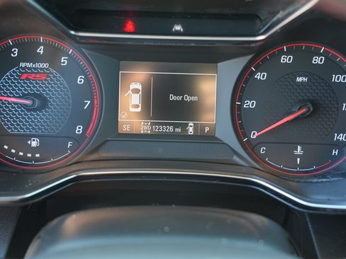 Used 2022 Chevrolet TrailBlazer RS AWD/4WD image 29