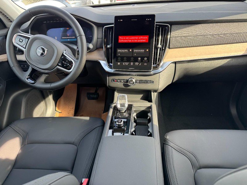 New 2026 Volvo XC90 T8 Plus w/ Protection Package Premier AWD/4WD image 6