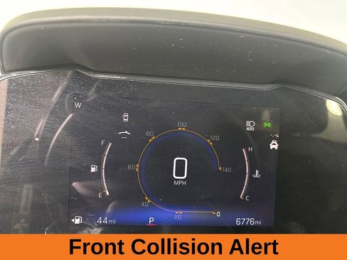 Used 2025 Chevrolet Trax ACTIV w/ Sunroof Package image 14