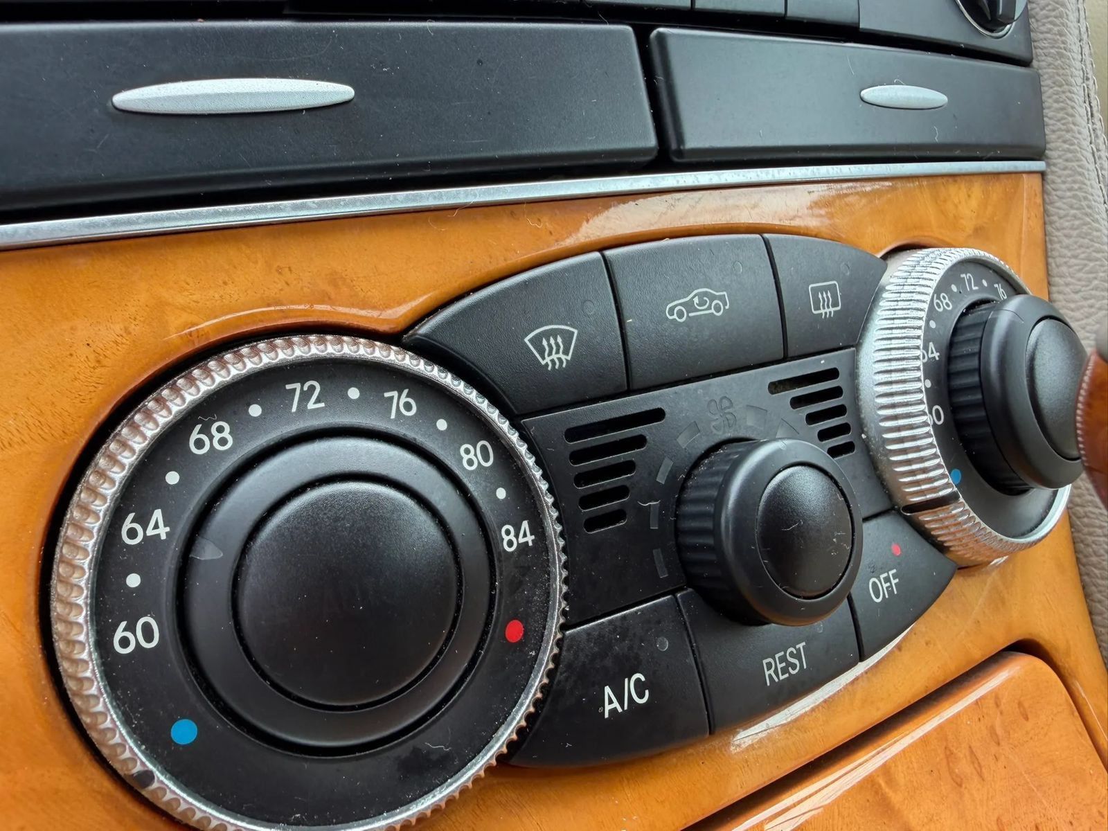 Used 2006 Mercedes-Benz SL 500 image 22