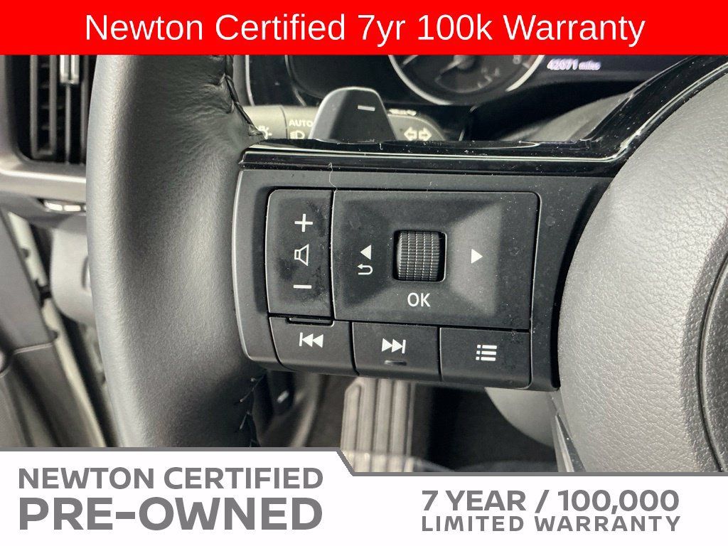 Used 2024 Nissan Pathfinder SL AWD/4WD image 37