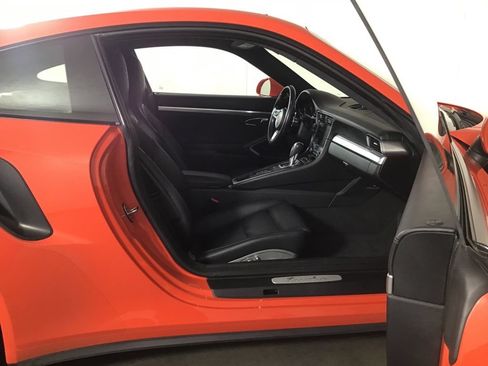 Certified 2017 Porsche 911 Turbo AWD/4WD image 19