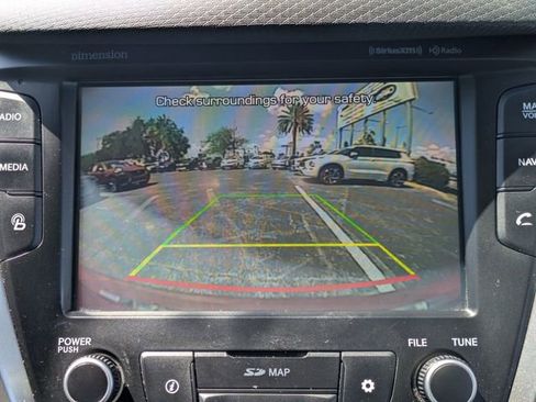 Used 2017 Hyundai Veloster Value Edition FWD image 20