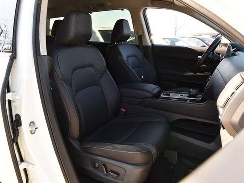 Used 2024 Nissan Pathfinder SL image 24