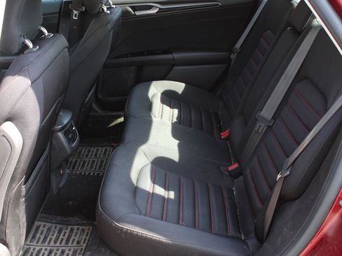 Used 2014 Ford Fusion SE w/ Equipment Group 501A FWD image 14