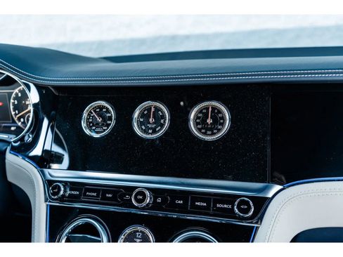 Used 2022 Bentley Continental GT V8 image 67