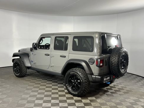 Used 2023 Jeep Wrangler Unlimited image 9