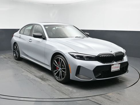 Used 2023 BMW 330i xDrive 330i xDrive w/ M Sport Package image 2