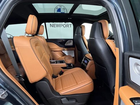 Used 2021 Lincoln Aviator Black Label w/ Dynamic Handling Package AWD/4WD image 25