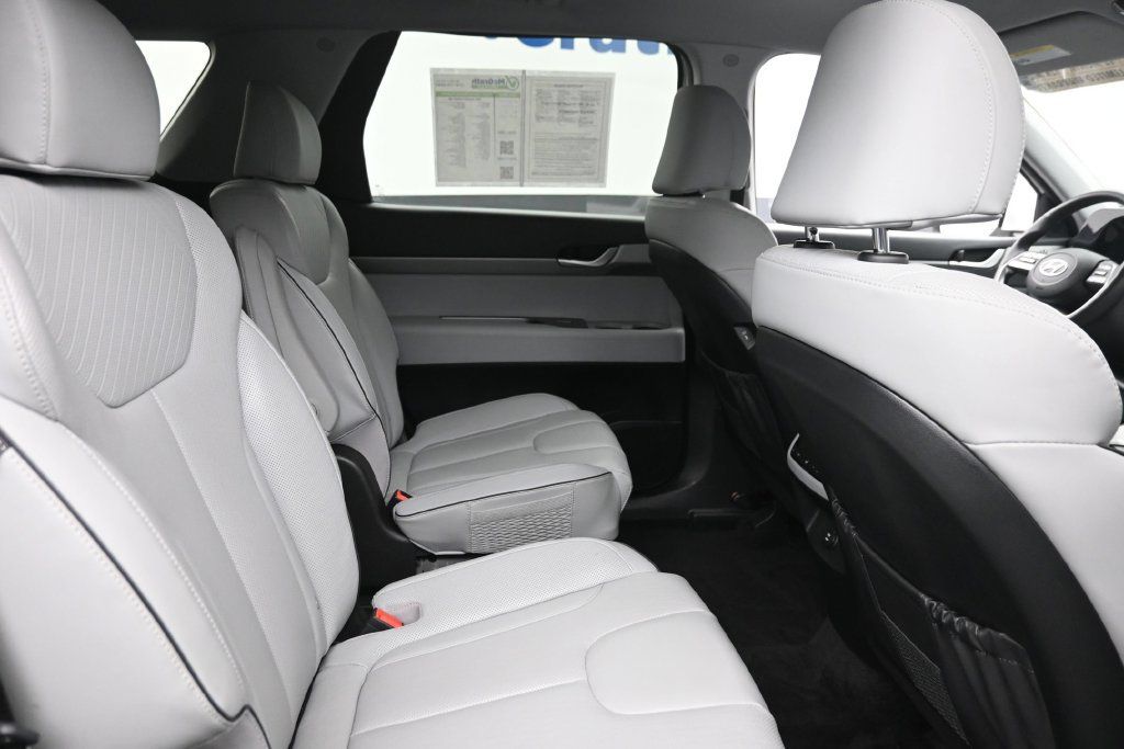 Used 2025 Hyundai Palisade SEL AWD/4WD image 10