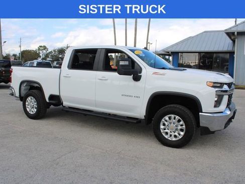Used 2025 Chevrolet Silverado 2500 LT AWD/4WD image 17