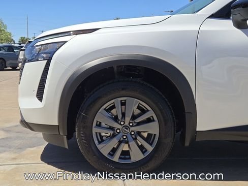 New 2026 Nissan Pathfinder SV FWD image 9