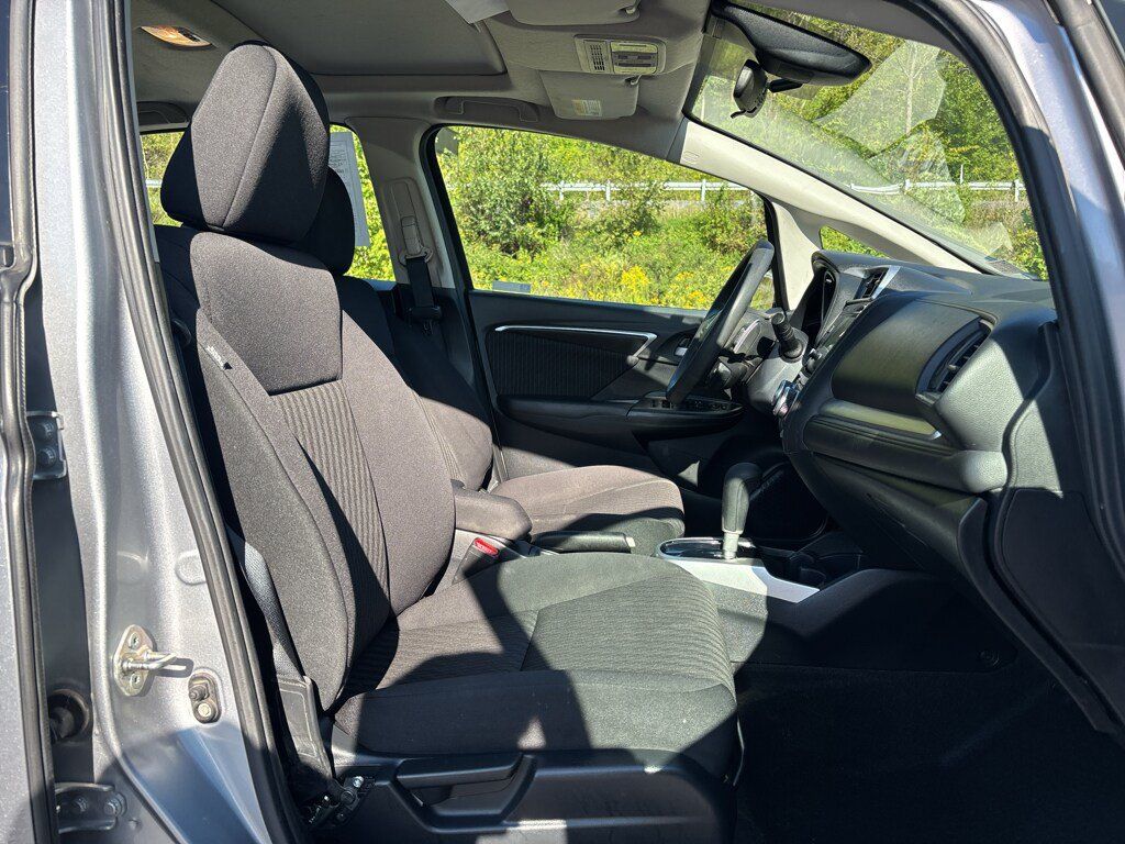 Used 2020 Honda Fit EX image 34