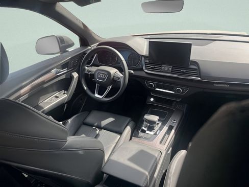 Used 2023 Audi Q5 2.0T Premium w/ Convenience Package image 12