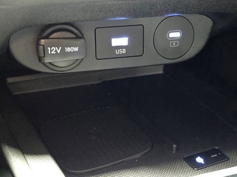 Certified 2025 Hyundai Elantra Sport FWD image 28