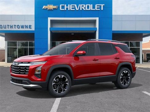 New 2026 Chevrolet Equinox LT w/ Convenience Package II image 2