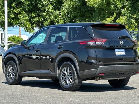Certified 2024 Nissan Rogue S FWD image 6