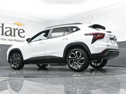 New 2026 Chevrolet Trax RS w/ Sunroof Package FWD image 33