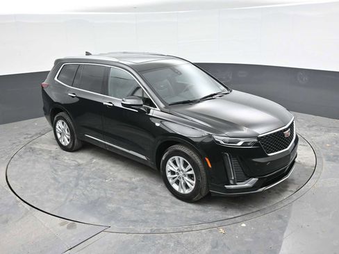 Used 2024 Cadillac XT6 Luxury w/ LPO, Floor Liner Package AWD/4WD image 43