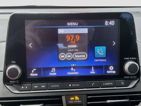 Used 2025 Nissan Altima 2.5 SR FWD image 14