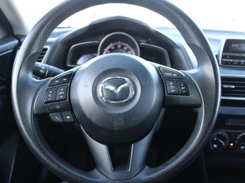 Used 2014 MAZDA MAZDA3 i Sport image 25