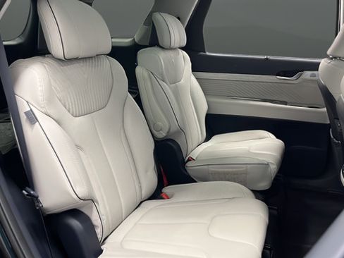 Used 2025 Hyundai Palisade Calligraphy FWD image 26