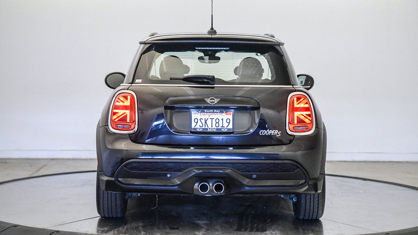 Used 2023 MINI Cooper S FWD image 3