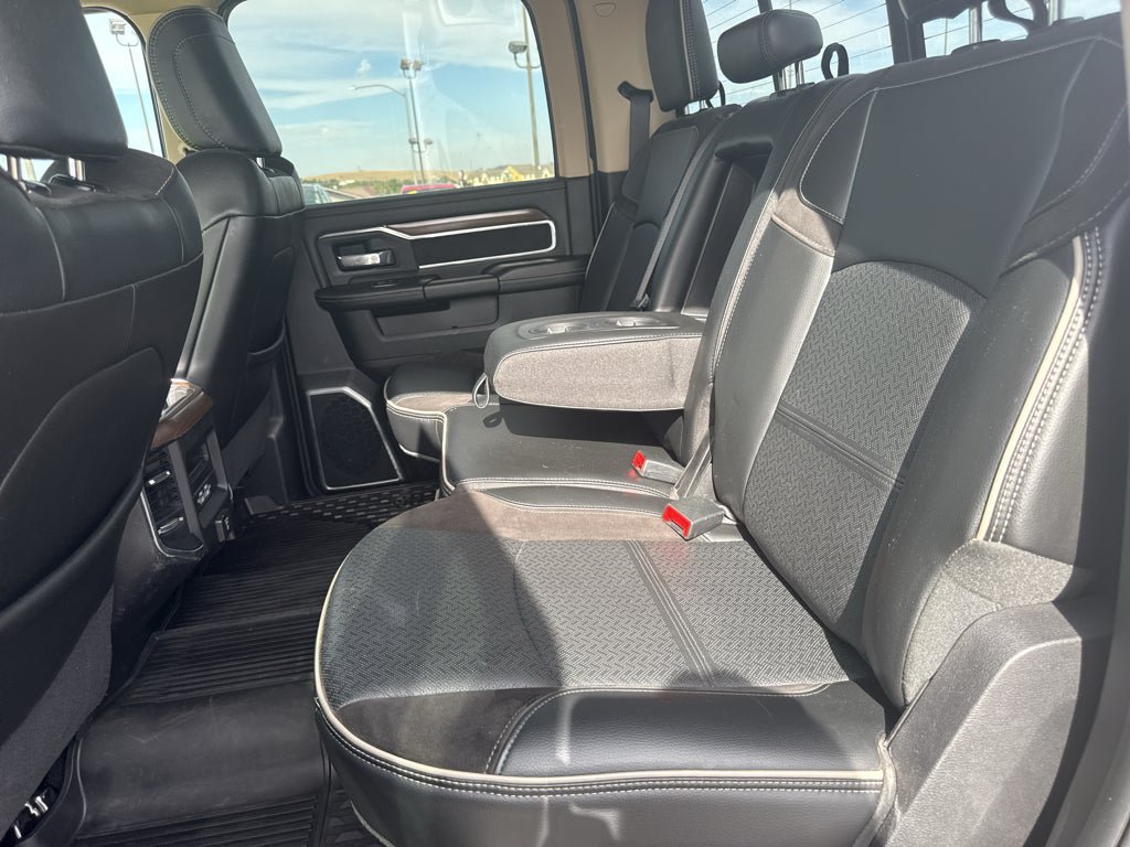 Used 2022 RAM 3500 Laramie AWD/4WD image 23