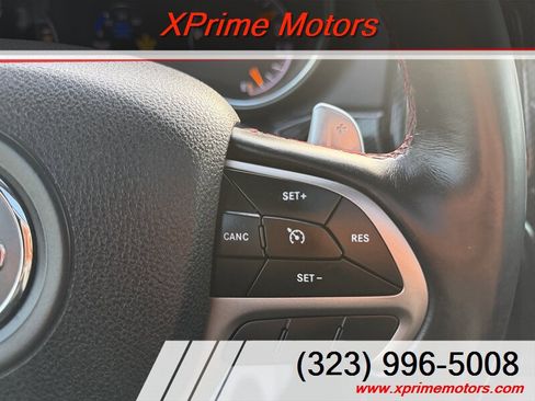 Used 2018 Jeep Grand Cherokee Trailhawk AWD/4WD image 23