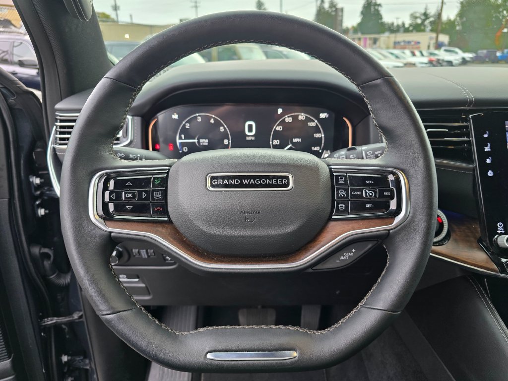 Used 2023 Jeep Grand Wagoneer 4WD w/ Flexible Seating Group image 22