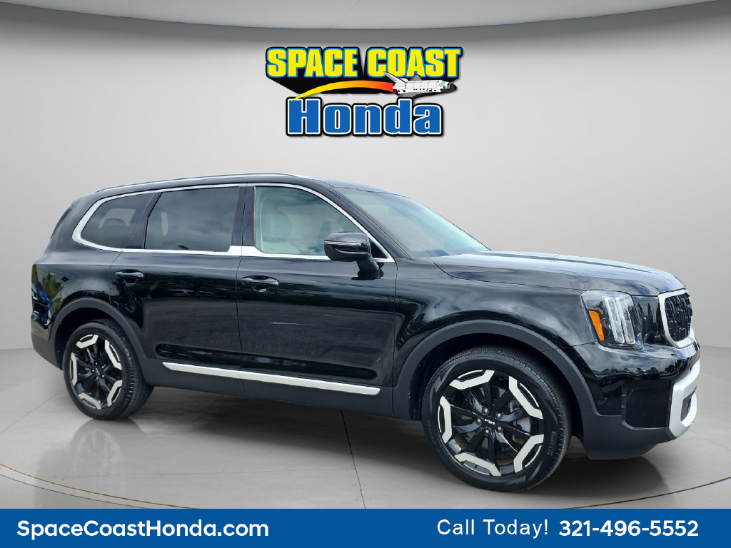Used 2024 Kia Telluride EX w/ EX Captain's Chair Package FWD image 1