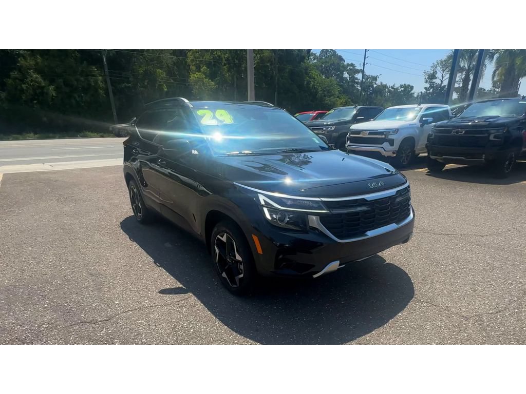 Used 2024 Kia Seltos EX AWD/4WD image 8