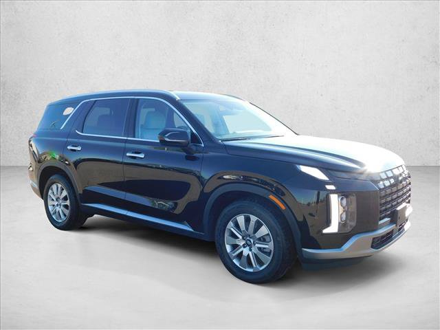 Used 2025 Hyundai Palisade SEL FWD image 3