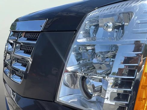 Used 2012 Cadillac Escalade EXT Premium AWD/4WD image 8