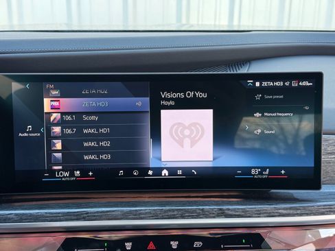 Used 2023 BMW i7 xDrive60 w/ Executive Package 2 image 27