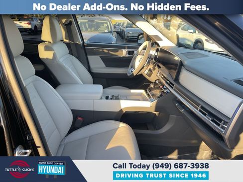 Used 2025 Hyundai Santa Fe Calligraphy AWD/4WD image 16