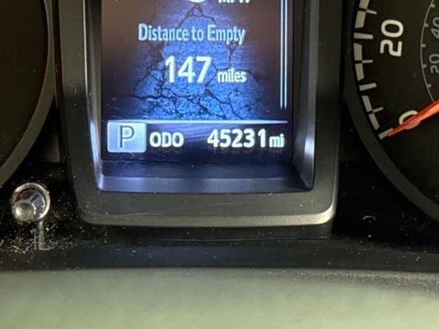 Used 2023 Toyota Tacoma SR image 30