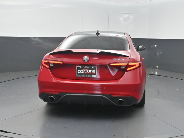 Used 2019 Alfa Romeo Giulia Ti RWD image 25