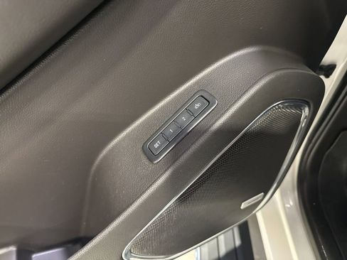 Used 2017 GMC Yukon Denali AWD/4WD image 29