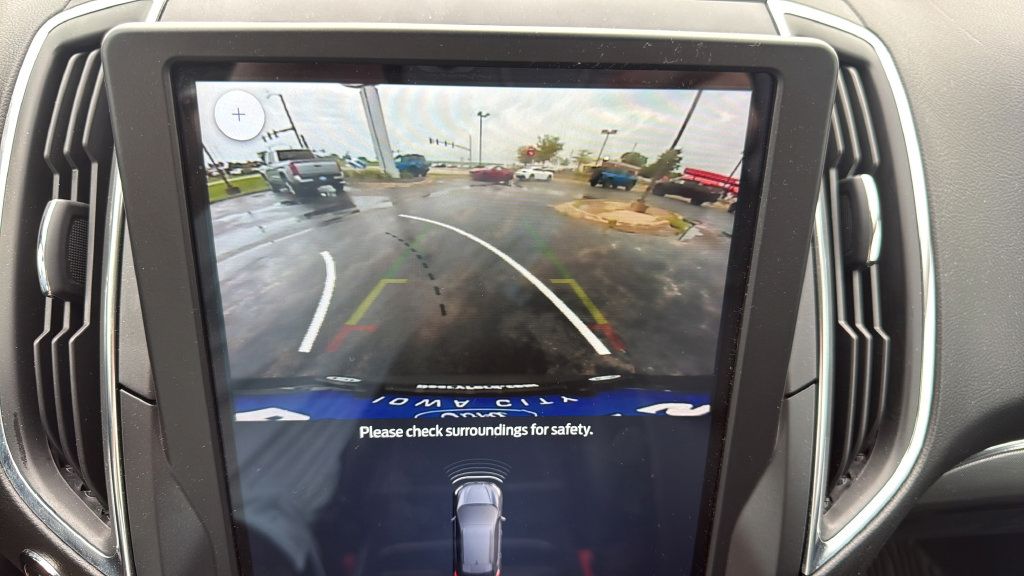 Certified 2024 Ford Edge Titanium AWD/4WD image 21